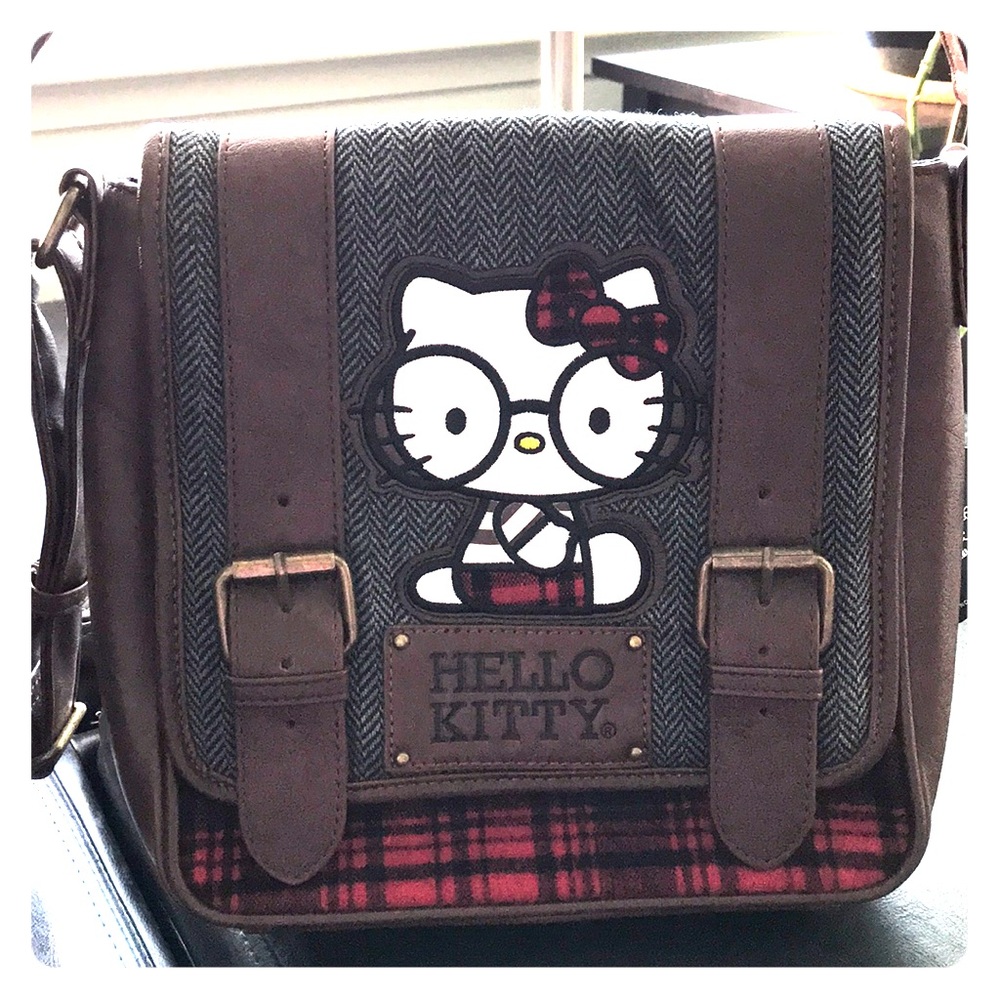 Loungefly loves Hello Kitty shoulder bag